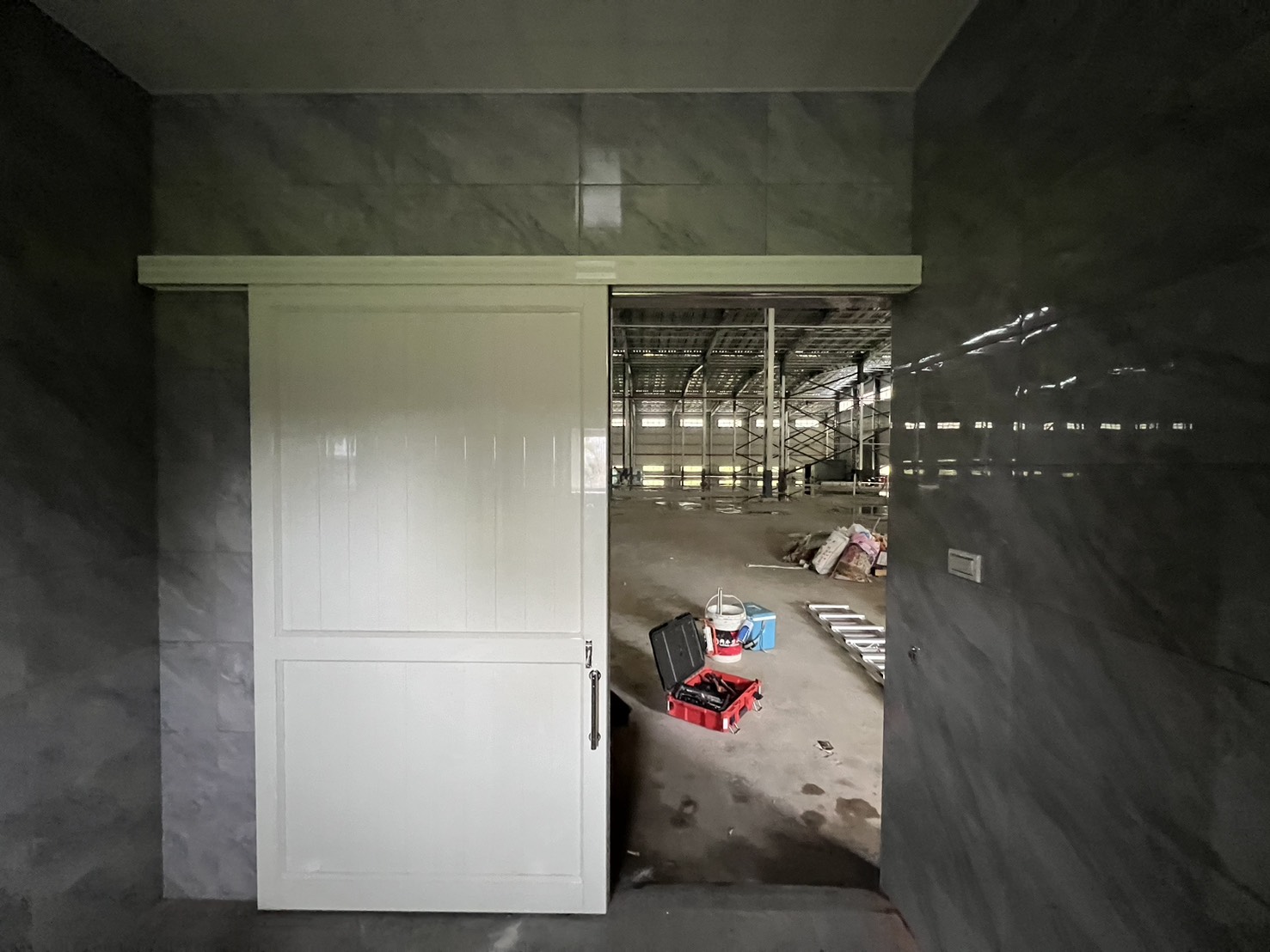 屏東農科園區吊軌拉門安裝